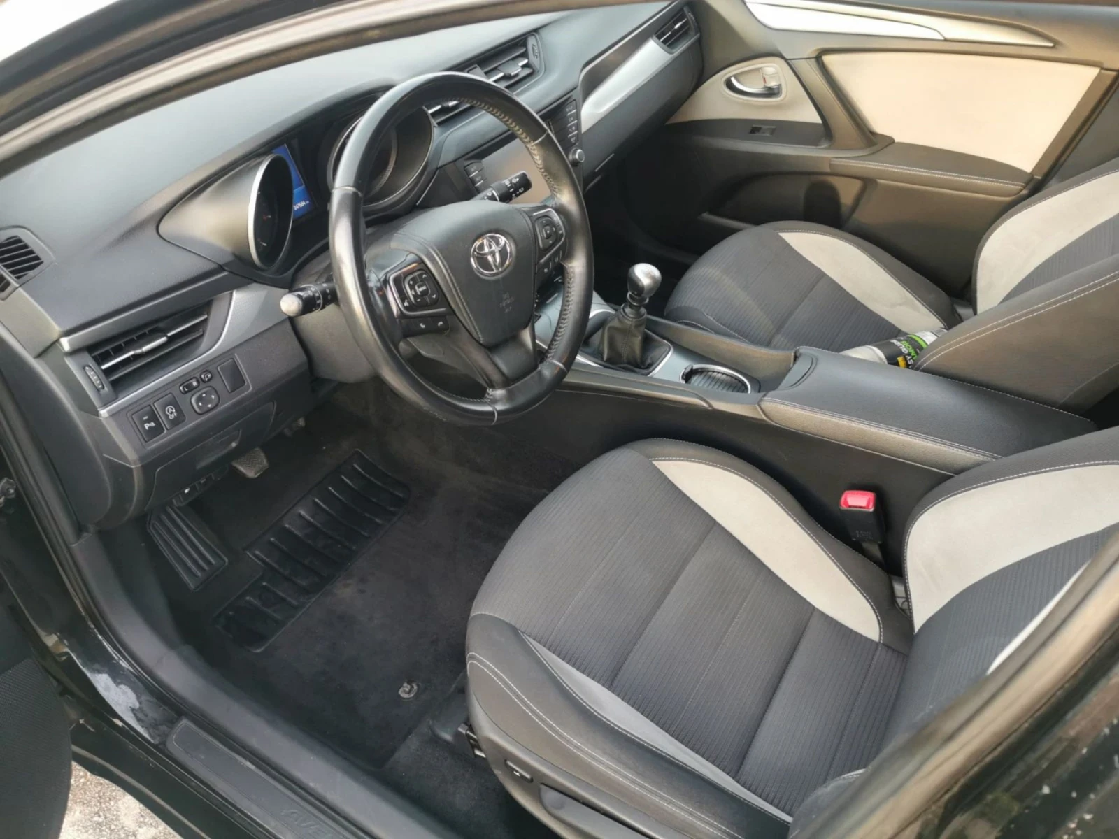 Toyota Avensis 2.0* 143 кс.* Facelift - изображение 9