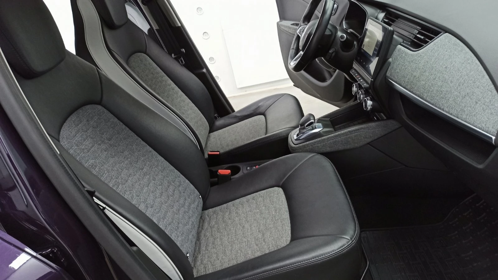 Renault Zoe 52kWh - изображение 10