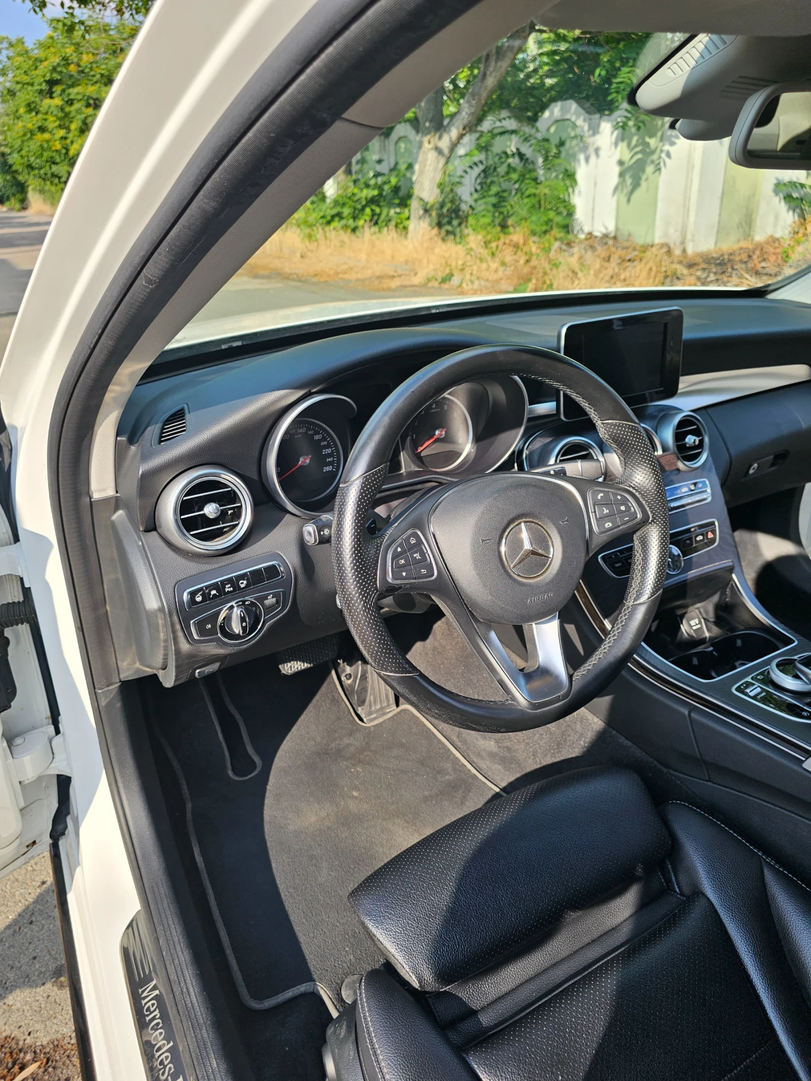 Mercedes-Benz C 250 C300 C200, снимка 7 - Автомобили и джипове - 53736931