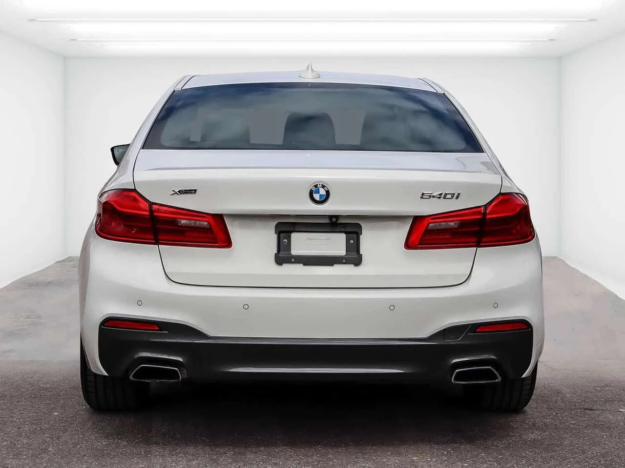 BMW 540 * xDrive* HARMAN/KARDON* 360������* ��������� ���� | Mobile.bg � ����������� 3