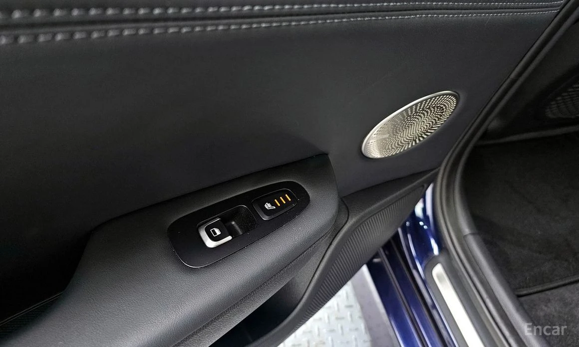 Kia Stinger 2.0 T AWD* FULL* HARMAN KARDON* 360* HEAD-UP* , снимка 17 - Автомобили и джипове - 54153130