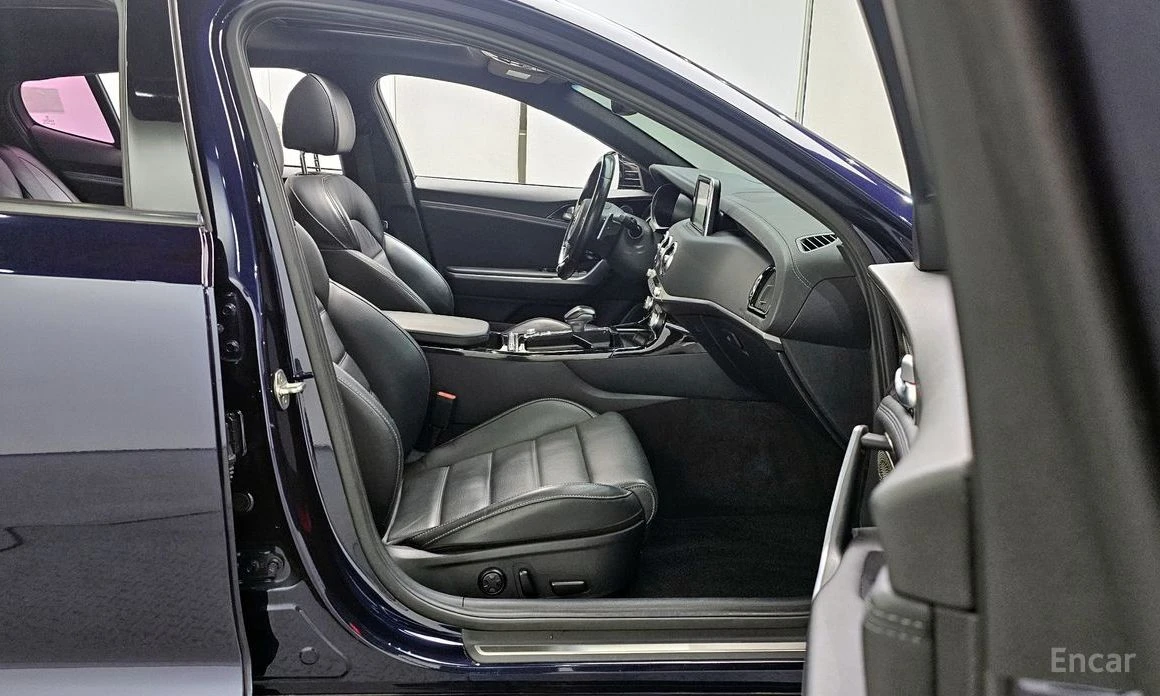 Kia Stinger 2.0 T AWD* FULL* HARMAN KARDON* 360* HEAD-UP* , снимка 7 - Автомобили и джипове - 54153130