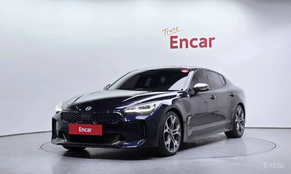 Kia Stinger 2.0 T AWD* FULL* HARMAN KARDON* 360* HEAD-UP* 