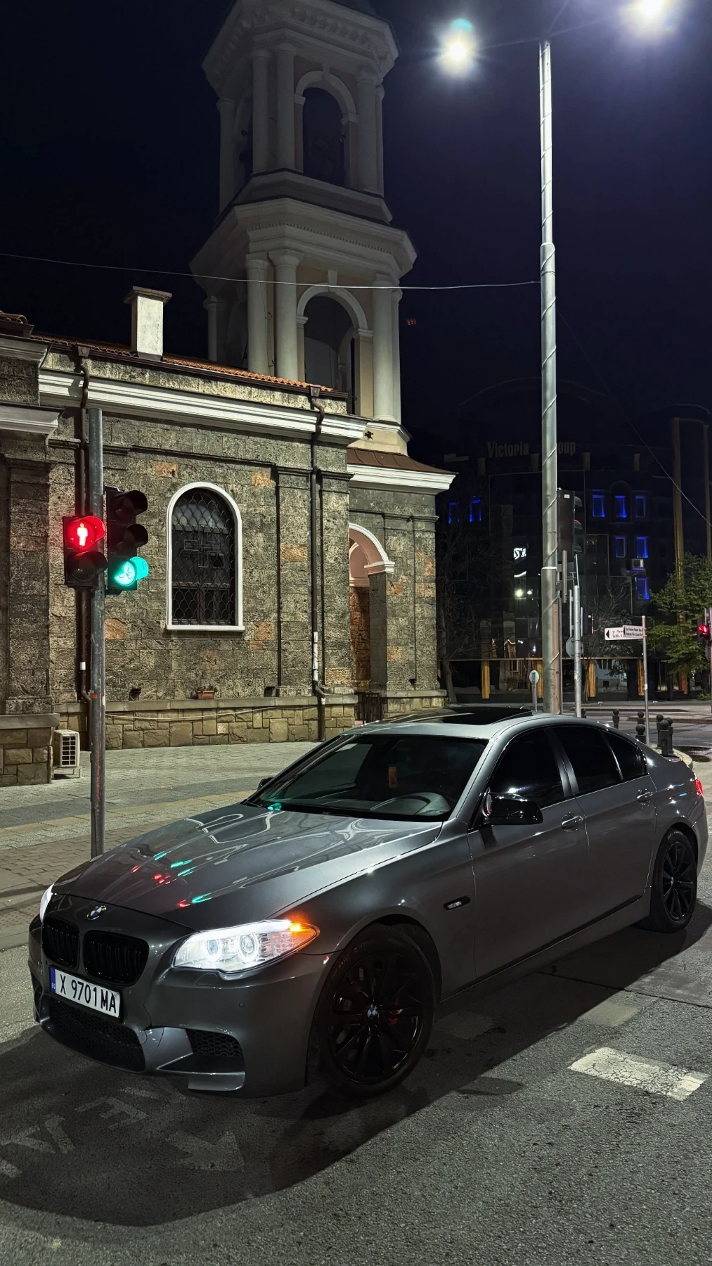 BMW 530 M5 ПАКЕТ//Luxury edition//КАСКО 1 год., снимка 2 - Автомобили и джипове - 54259536