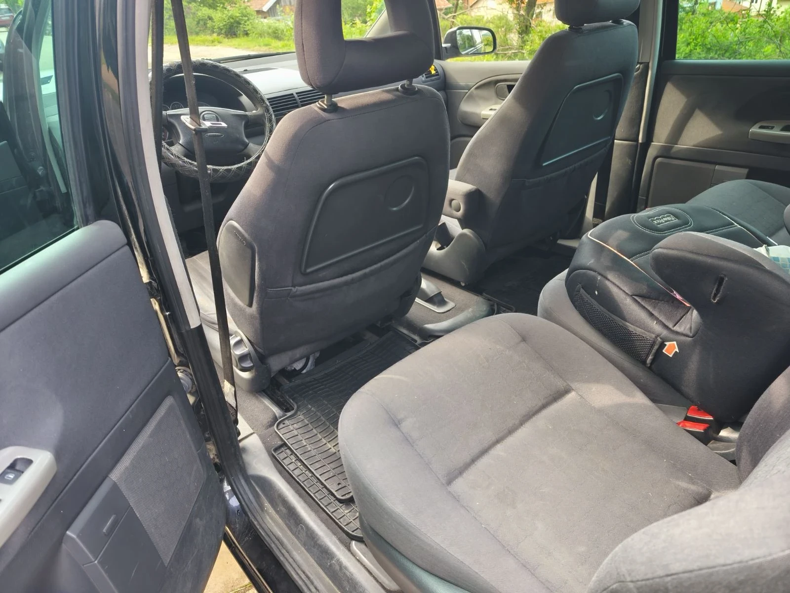 Seat Alhambra, снимка 12 - Автомобили и джипове - 54671237