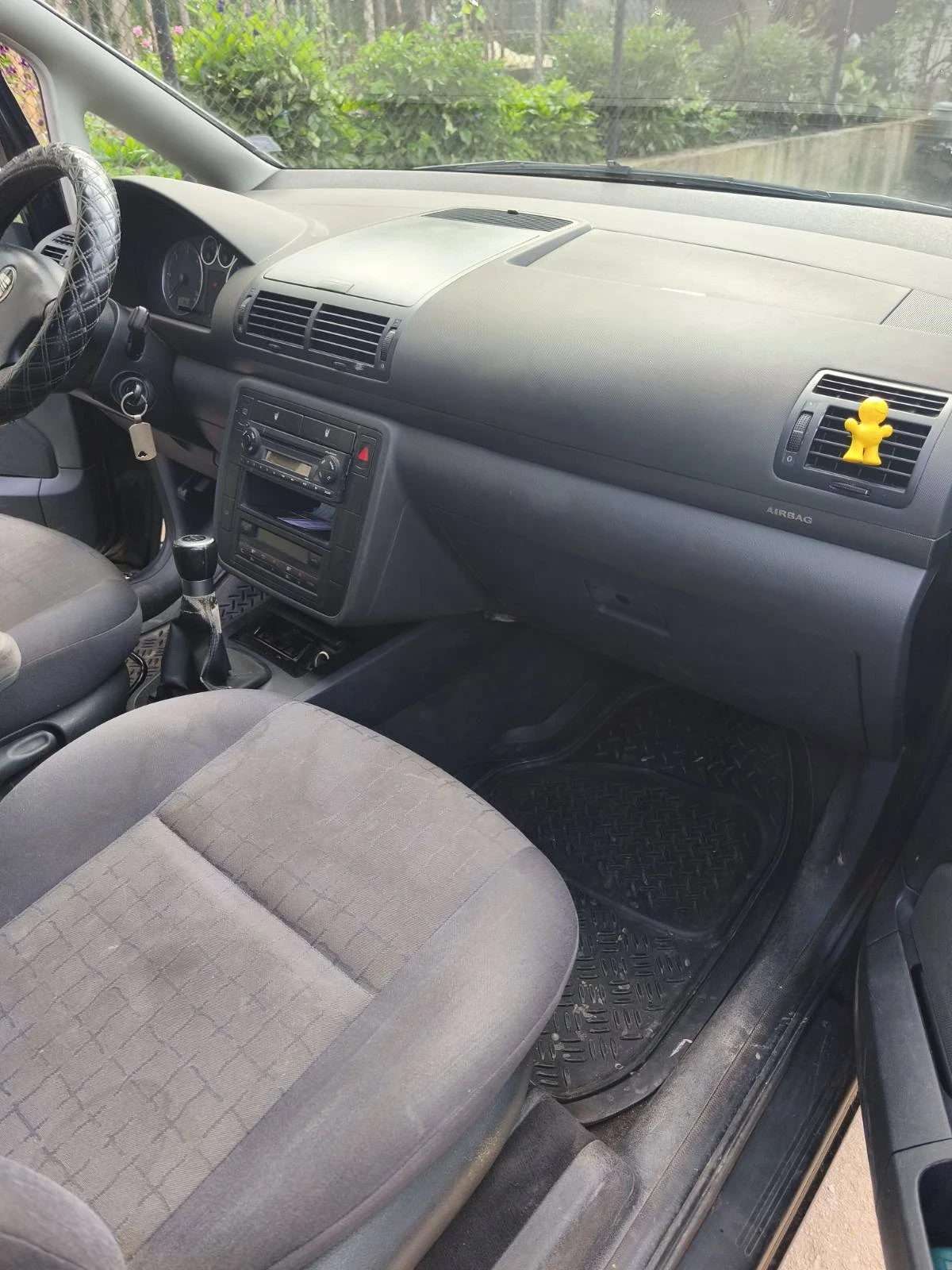 Seat Alhambra, снимка 13 - Автомобили и джипове - 54671237