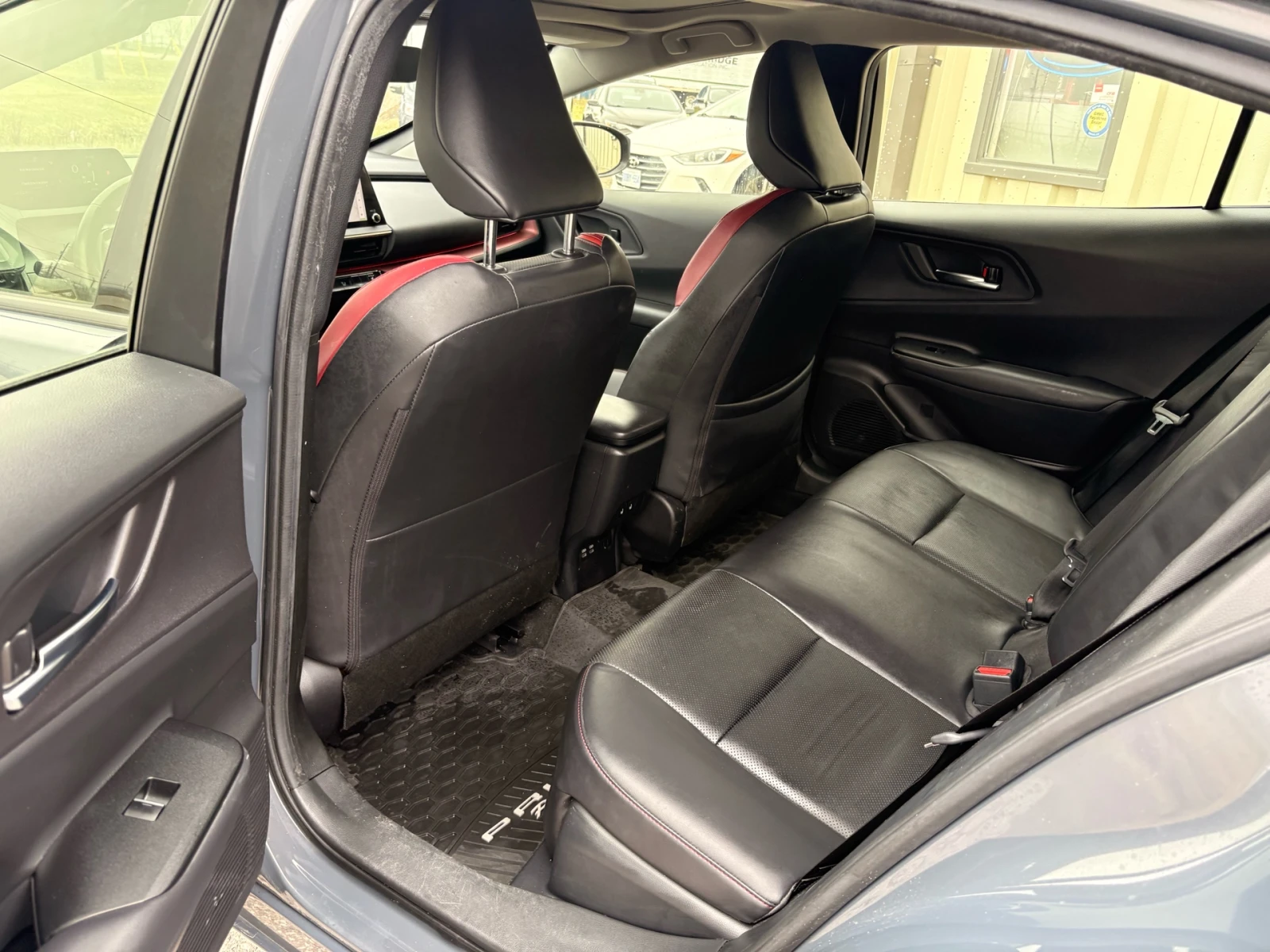 Toyota Prius Prime XSE FWD, снимка 14 - Автомобили и джипове - 55165726