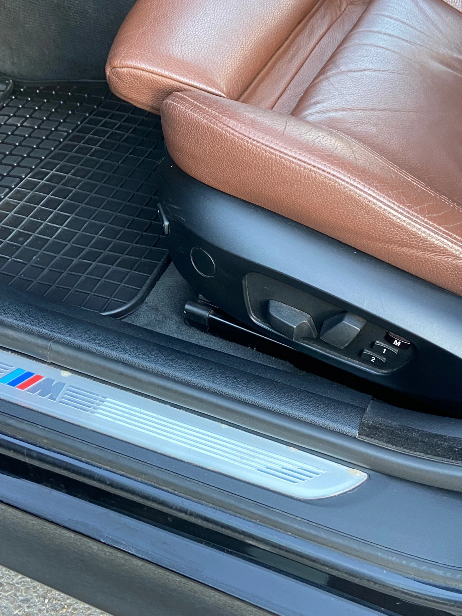 BMW 330 FULL екстри, снимка 6 - Автомобили и джипове - 55968455