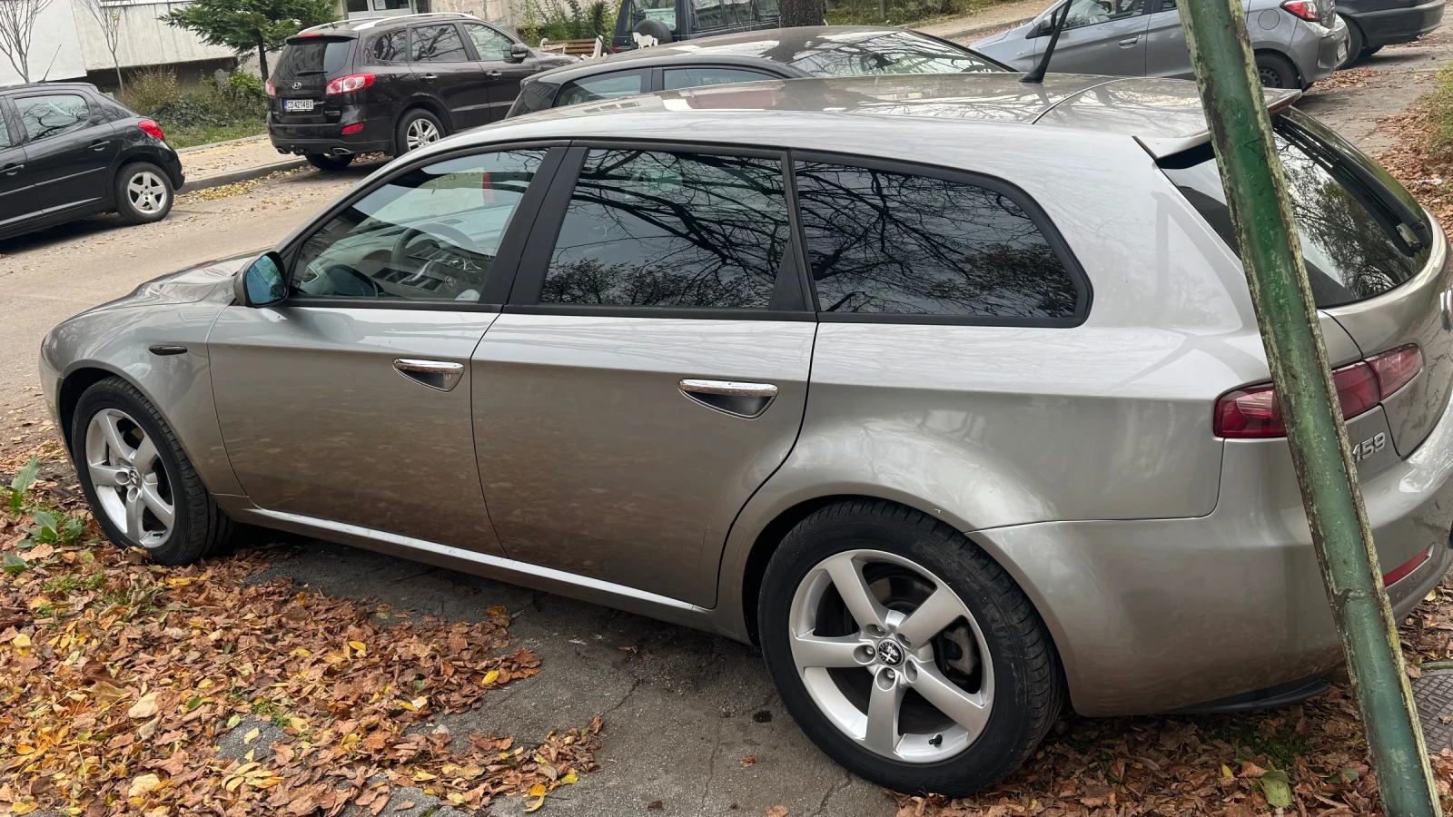 Alfa Romeo 159 sportwagon 1.9 JTDM 8V, снимка 3 - Автомобили и джипове - 56071915