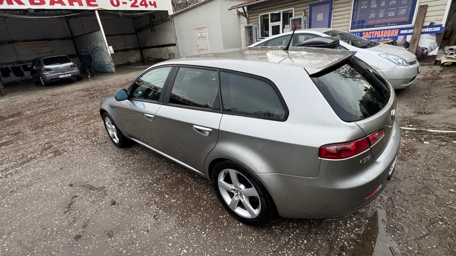 Alfa Romeo 159 sportwagon 1.9 JTDM 8V, снимка 6 - Автомобили и джипове - 56071915