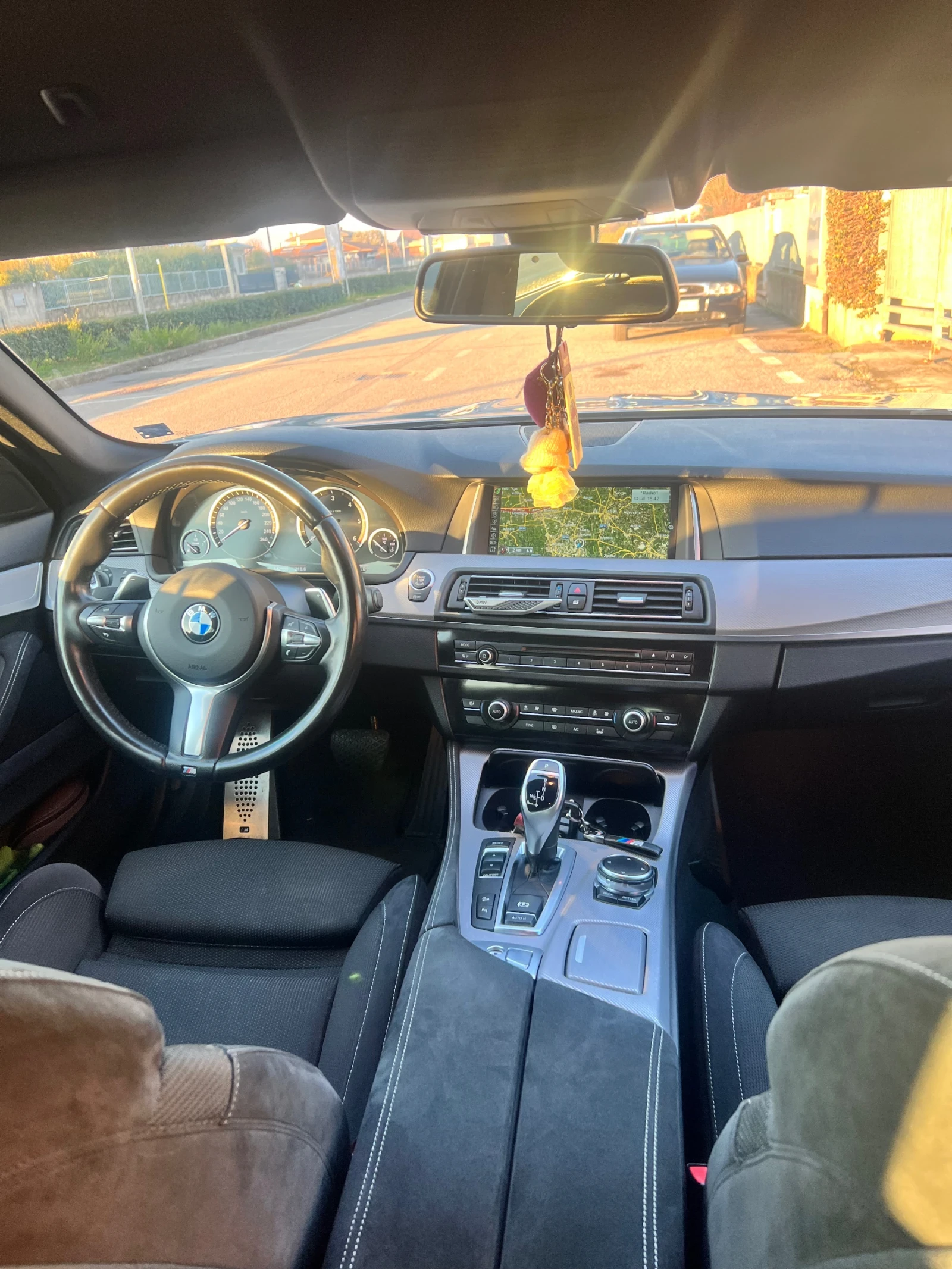 BMW 525 Xdrive, снимка 5 - Автомобили и джипове - 56180129