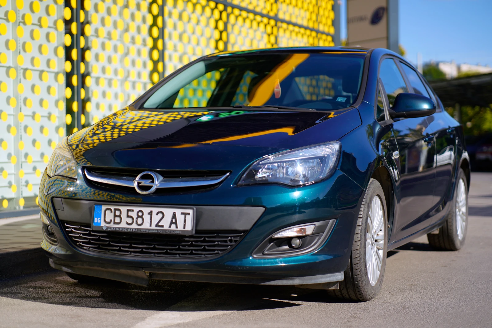 Opel Astra J Sedan 1.6 CDTI