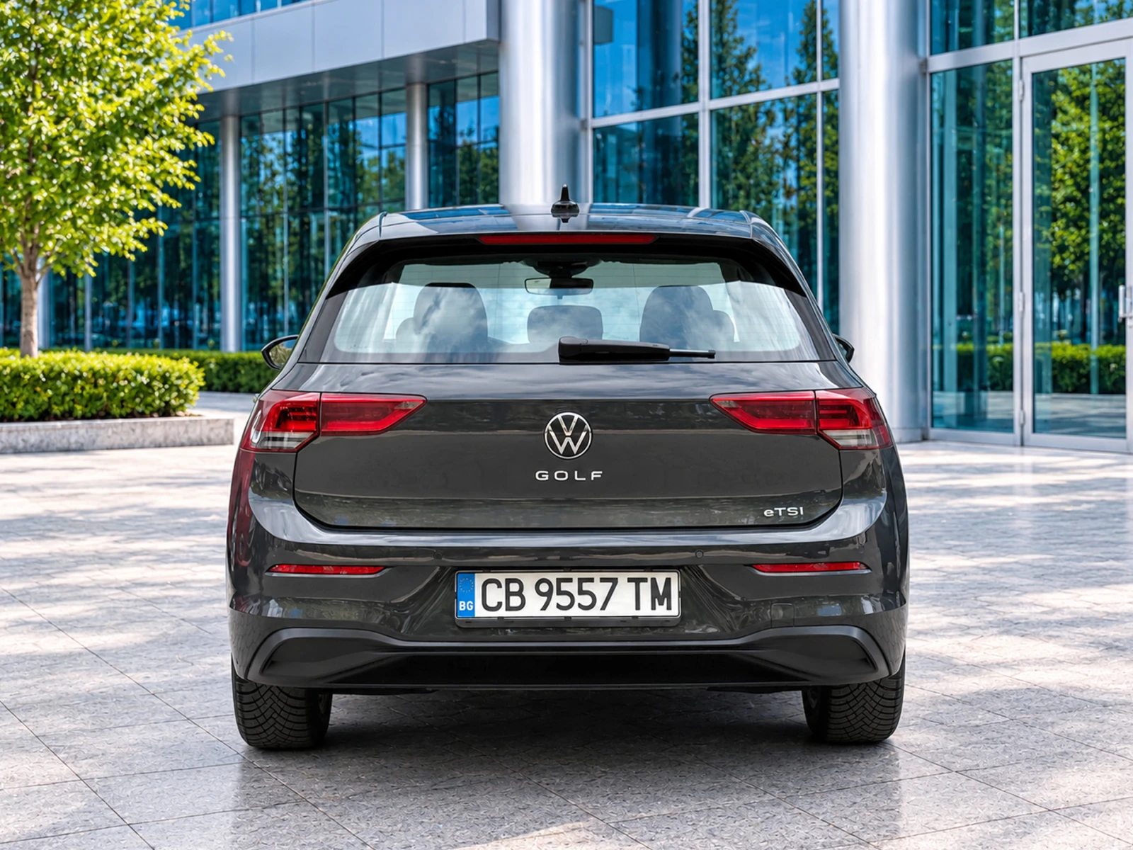 VW Golf 1.5 E-TSI, снимка 5 - Автомобили и джипове - 56214110