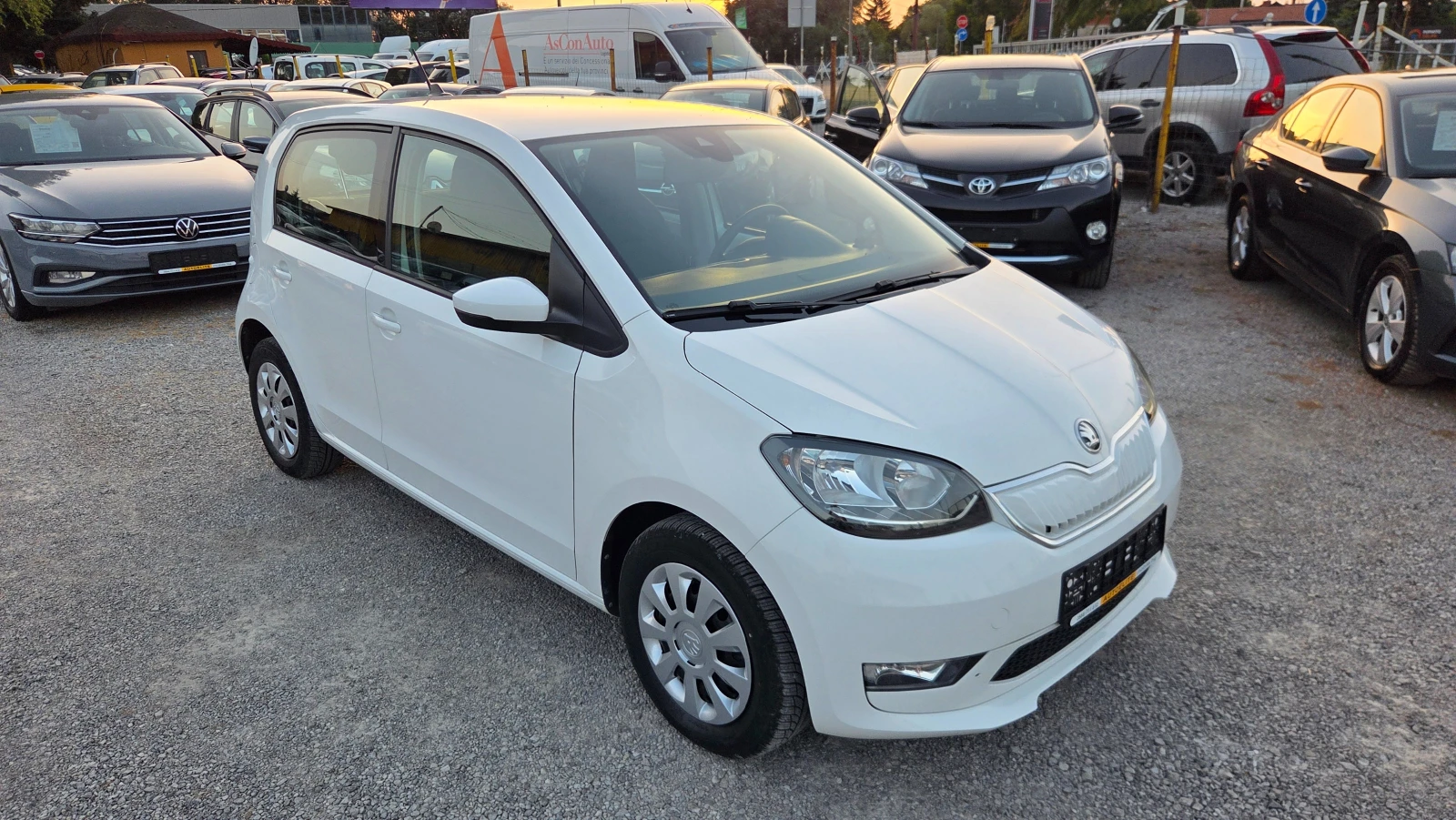 Skoda Citigo e-iV 36.8 kWh, снимка 2 - Автомобили и джипове - 56414122