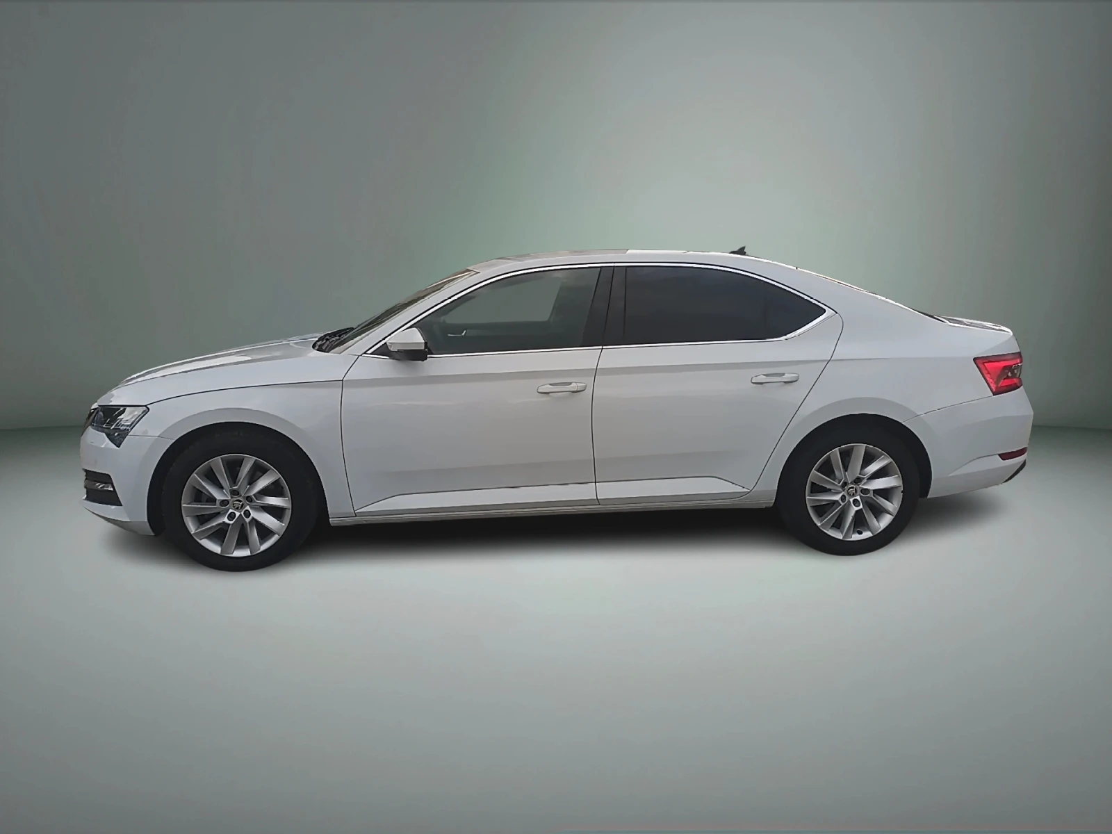 Skoda Superb 1.5TSI/7DSG | Mobile.bg � ����������� 2