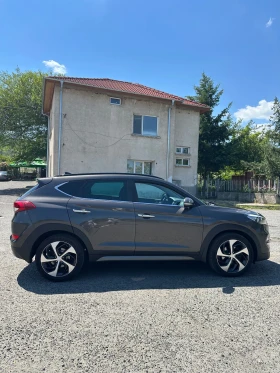 Hyundai Tucson Premium 4x4, снимка 8