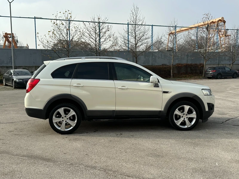 Chevrolet Captiva Автомат/Кожа/7места, снимка 5 - Автомобили и джипове - 52875557