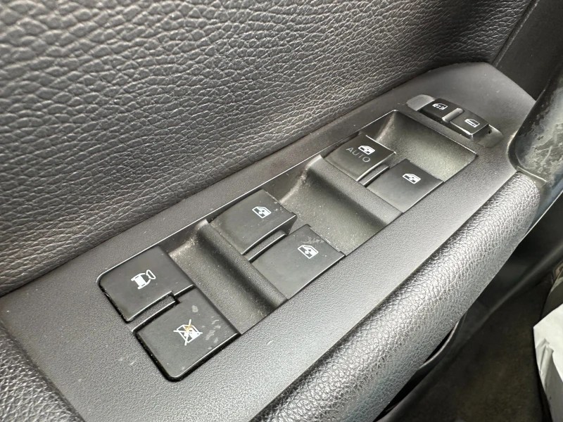 Chevrolet Captiva Автомат/Кожа/7места, снимка 16 - Автомобили и джипове - 52875557