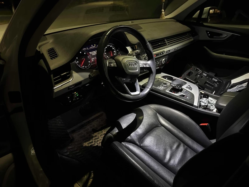 Audi Q7 * Komfort* QUATTRO* CARFAX* , снимка 6 - Автомобили и джипове - 53102065