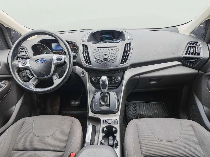 Ford Kuga 2.0 TDCi, снимка 11 - Автомобили и джипове - 53267734