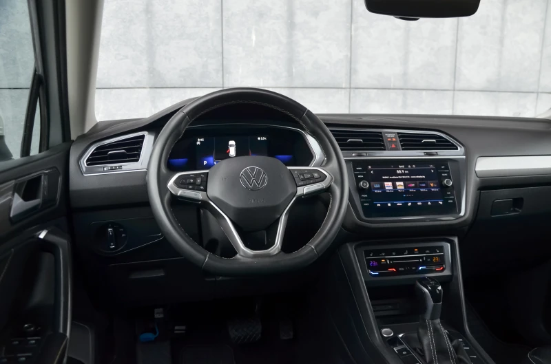 VW Tiguan Allspace 2.0 SE, снимка 12 - Автомобили и джипове - 53589603