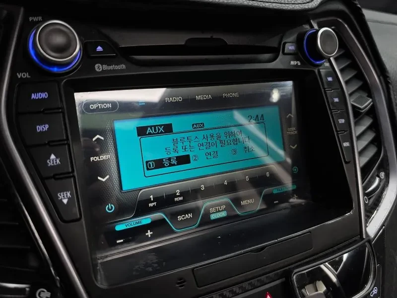 Hyundai Santa fe 2.0, снимка 16 - Автомобили и джипове - 54256843