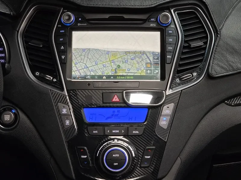 Hyundai Santa fe 2.0, снимка 14 - Автомобили и джипове - 54256843