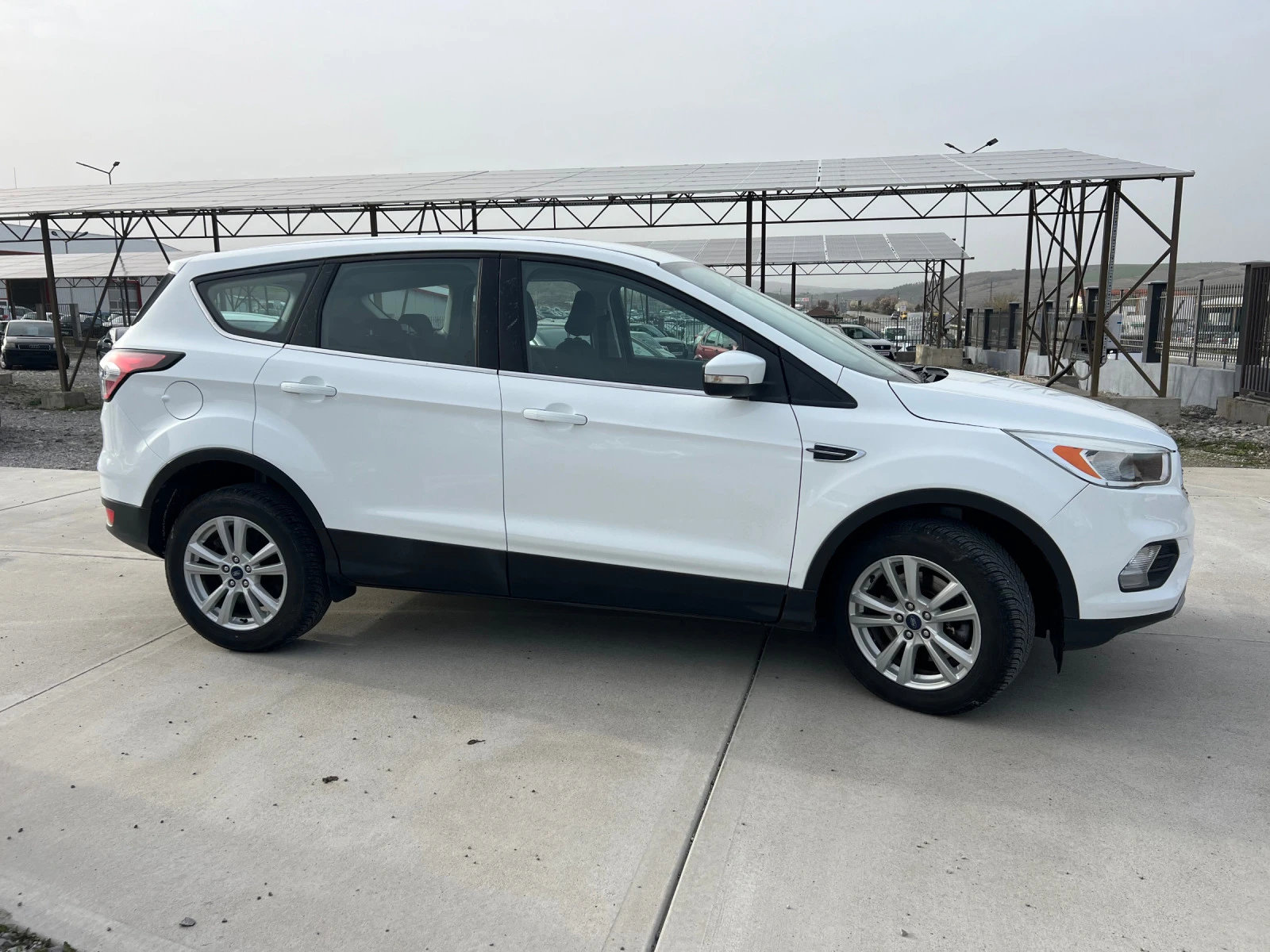 Ford Kuga 1.5tdci Euro6B - изображение 8