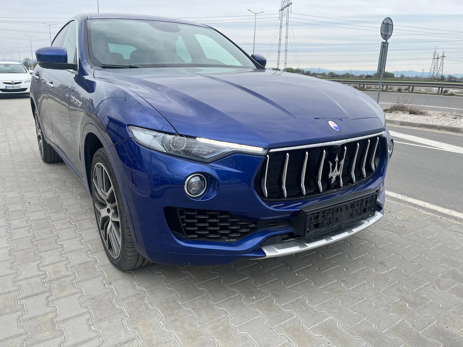 Maserati Levante 3.0 i 430 k.c - изображение 2