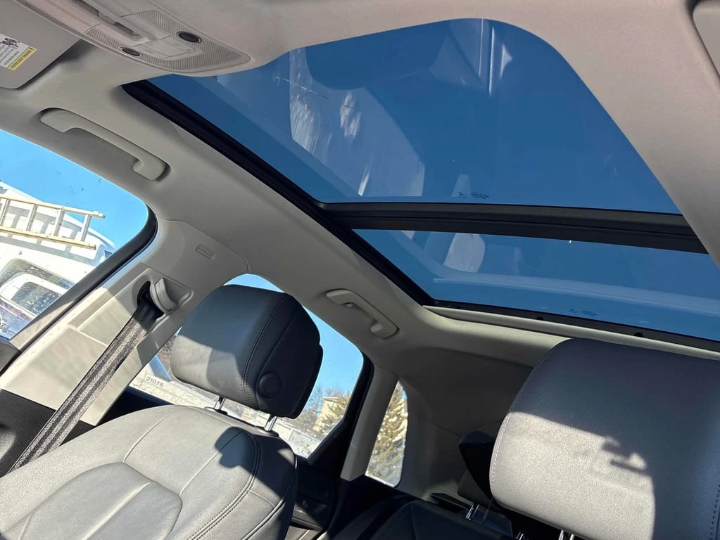 Audi Q3 * Komfort * CARFAX * ЦЕНА ДО БГ - изображение 8