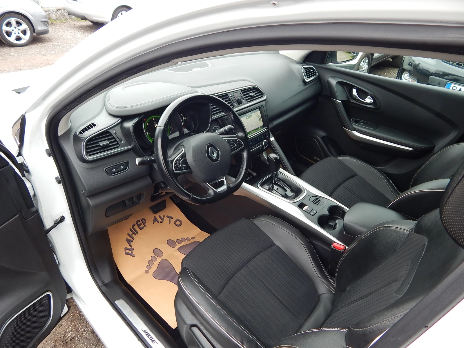 Renault Kadjar 1.5DCI* 172000km* EURO6* BOSE - изображение 9