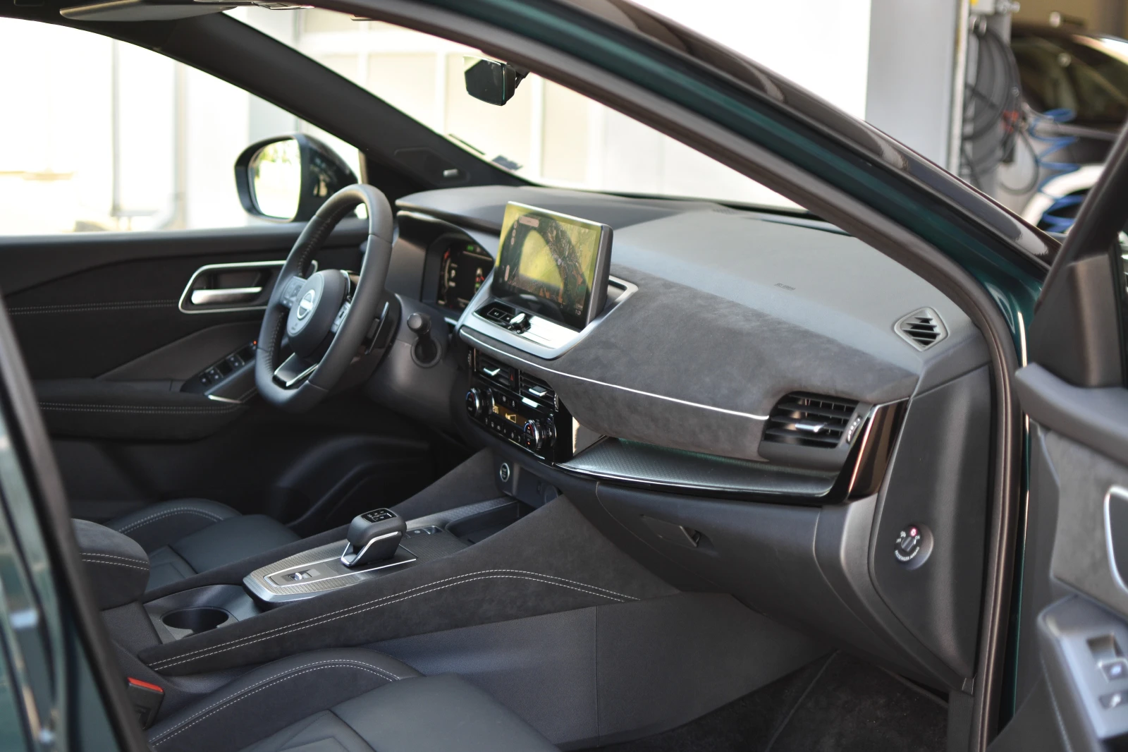 Nissan Qashqai N-Design Base 4WD, снимка 7 - Автомобили и джипове - 54284810