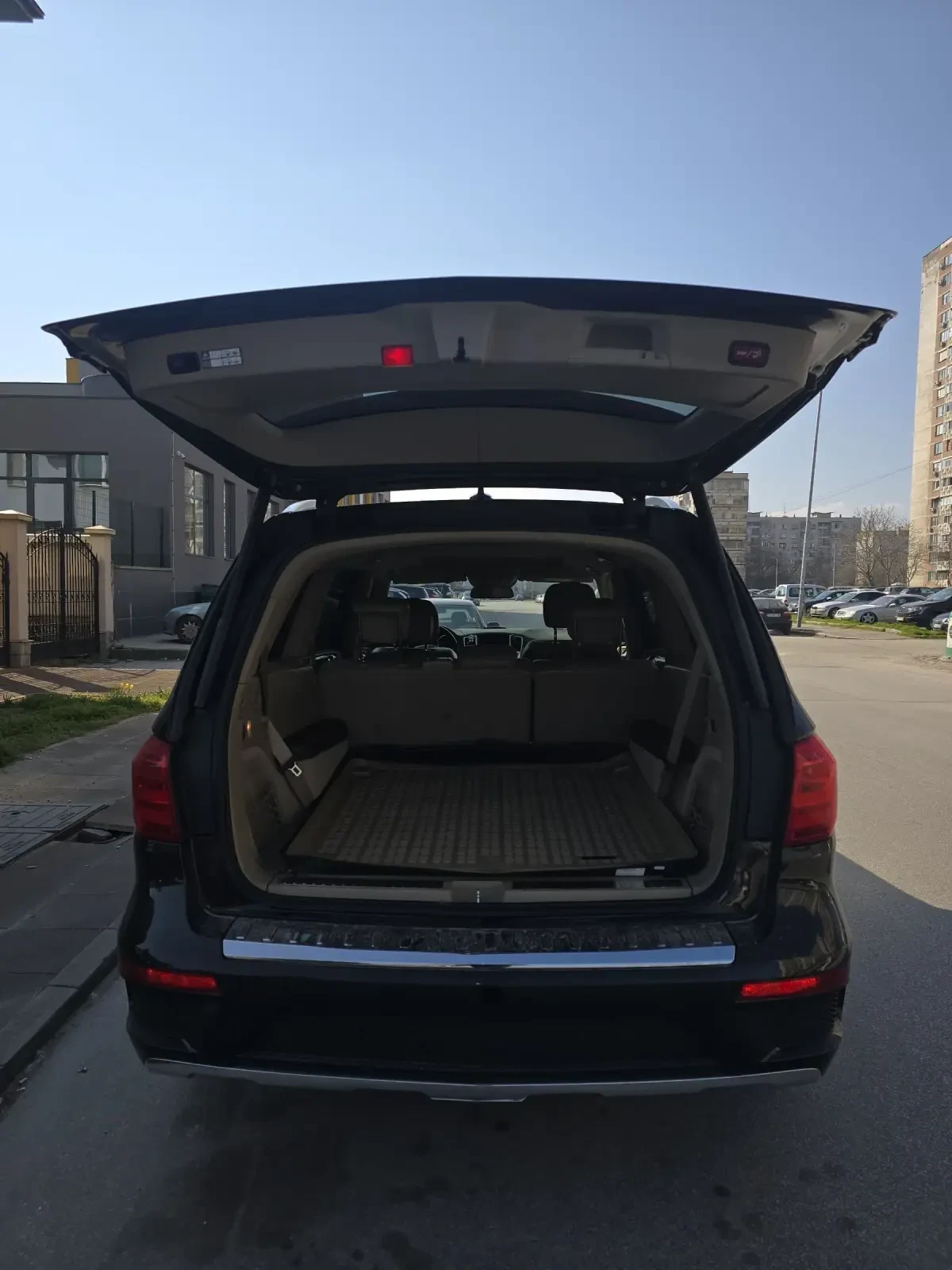 Mercedes-Benz GL 350, снимка 11 - Автомобили и джипове - 54309039