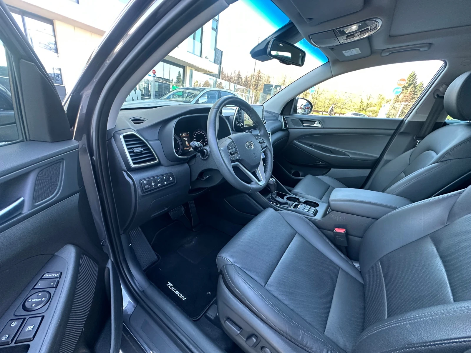 Hyundai Tucson FECELIFT 4x4 АВТОМАТИК, снимка 8 - Автомобили и джипове - 54309215