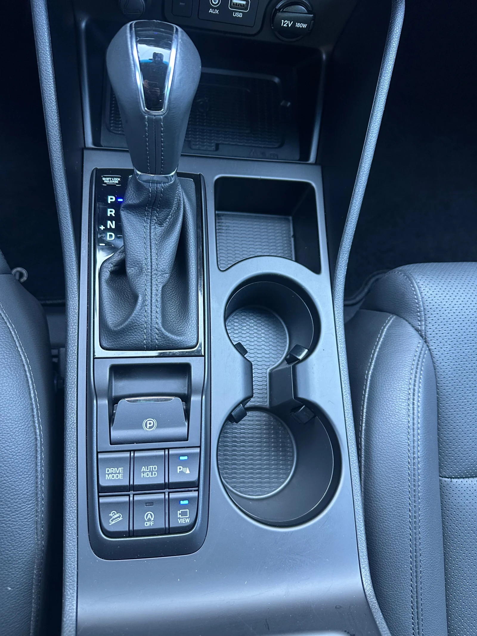 Hyundai Tucson FECELIFT 4x4 АВТОМАТИК, снимка 13 - Автомобили и джипове - 54309215