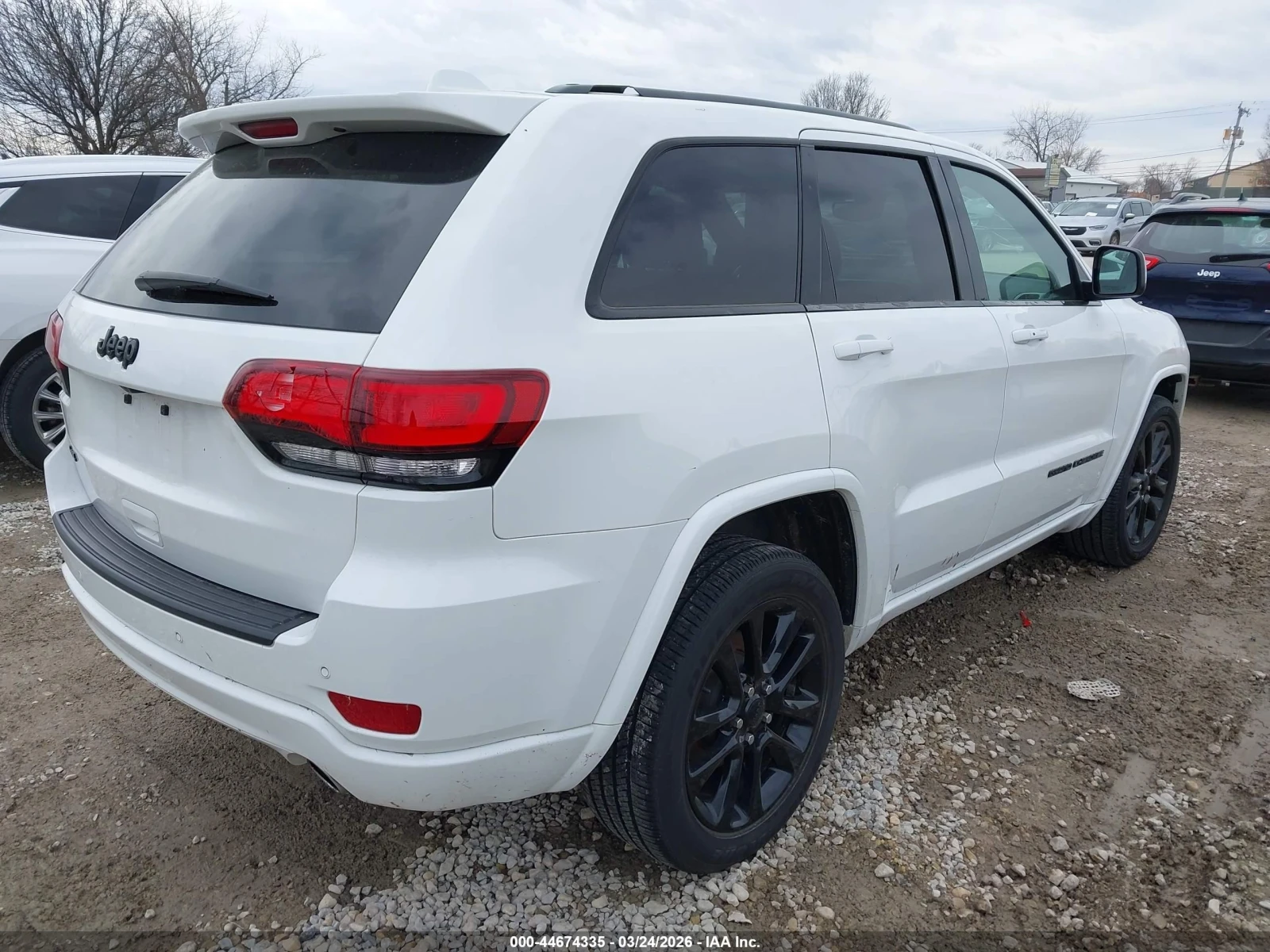 Jeep Grand cherokee ALTITUDE 4X4, снимка 4 - Автомобили и джипове - 54554826