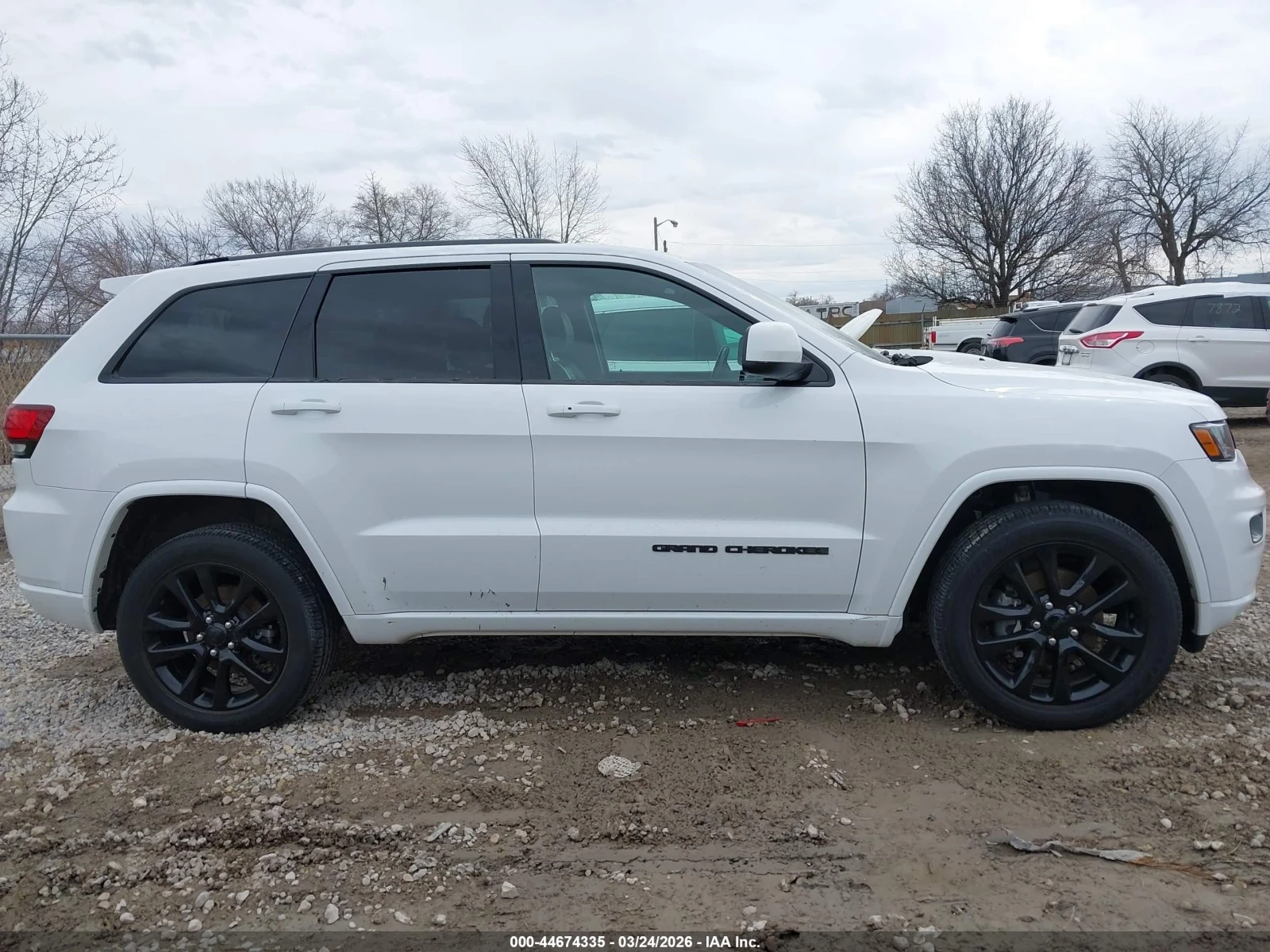 Jeep Grand cherokee ALTITUDE 4X4, снимка 8 - Автомобили и джипове - 54554826