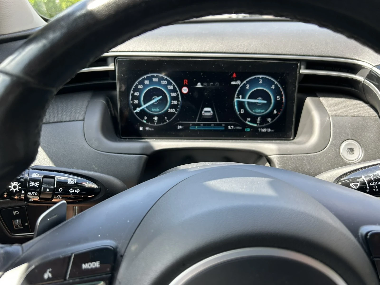 Hyundai Tucson, снимка 16 - Автомобили и джипове - 54715980
