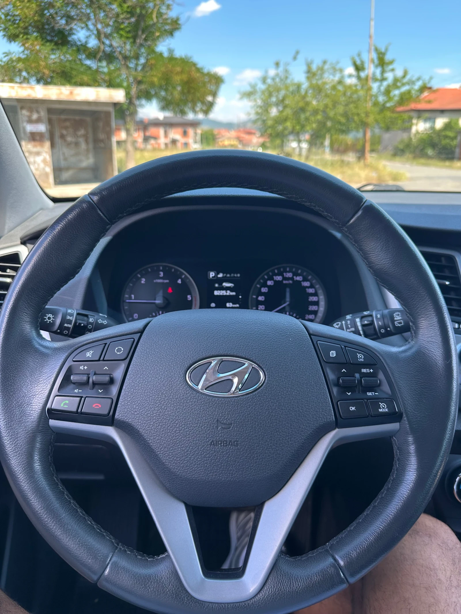 Hyundai Tucson Premium 4x4, снимка 10 - Автомобили и джипове - 55014782