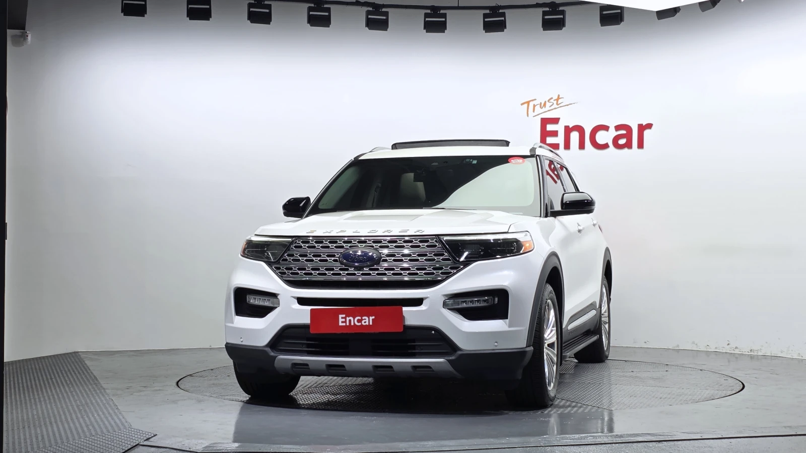 Ford Explorer 2.3* 360* BLIND SPOT* ЕЛ. БАГАЖНИК* ЛЮК* КРАЙНА ЦЕ, снимка 3 - Автомобили и джипове - 55594122