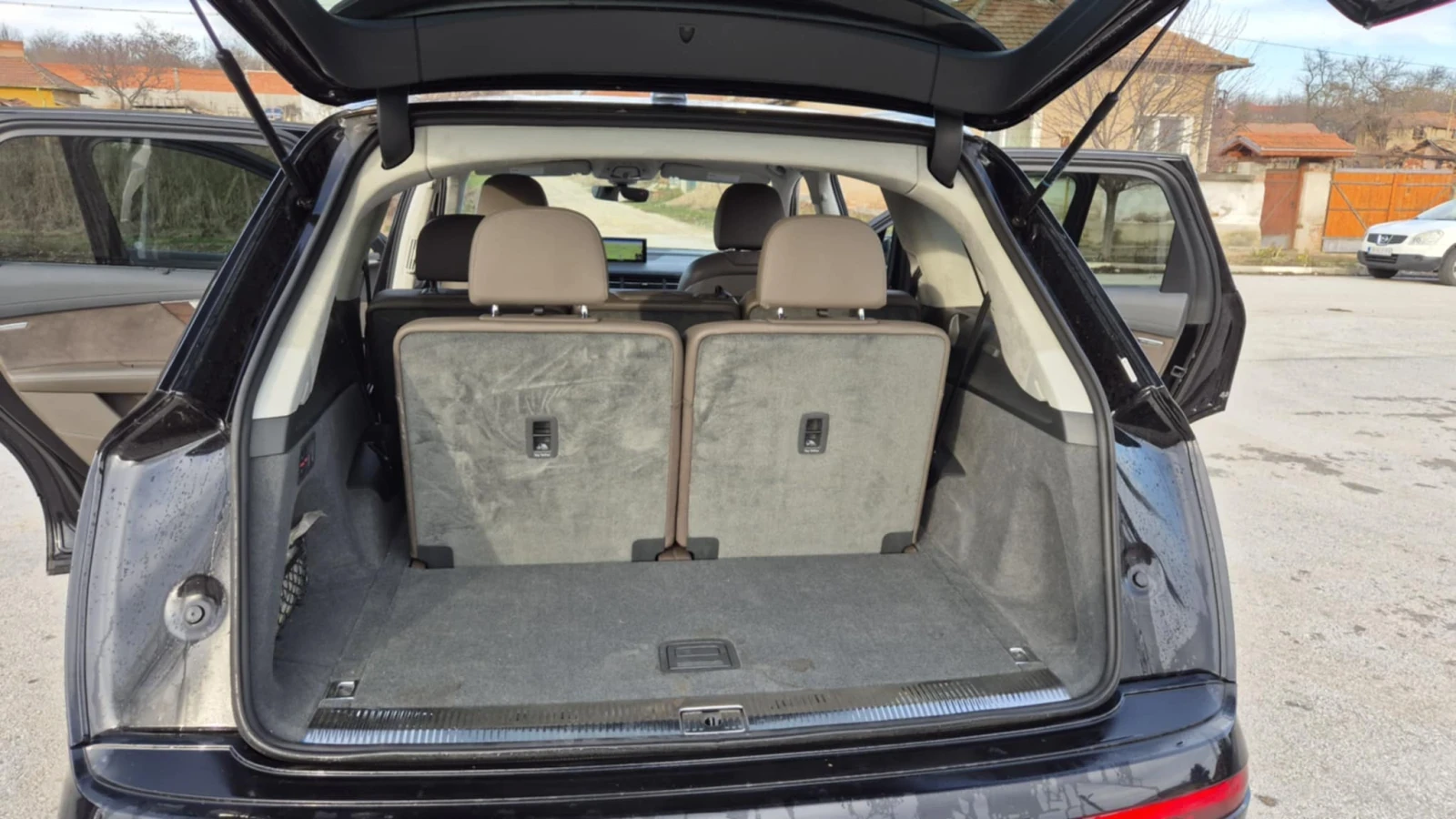 Audi Q7, снимка 15 - Автомобили и джипове - 56345197