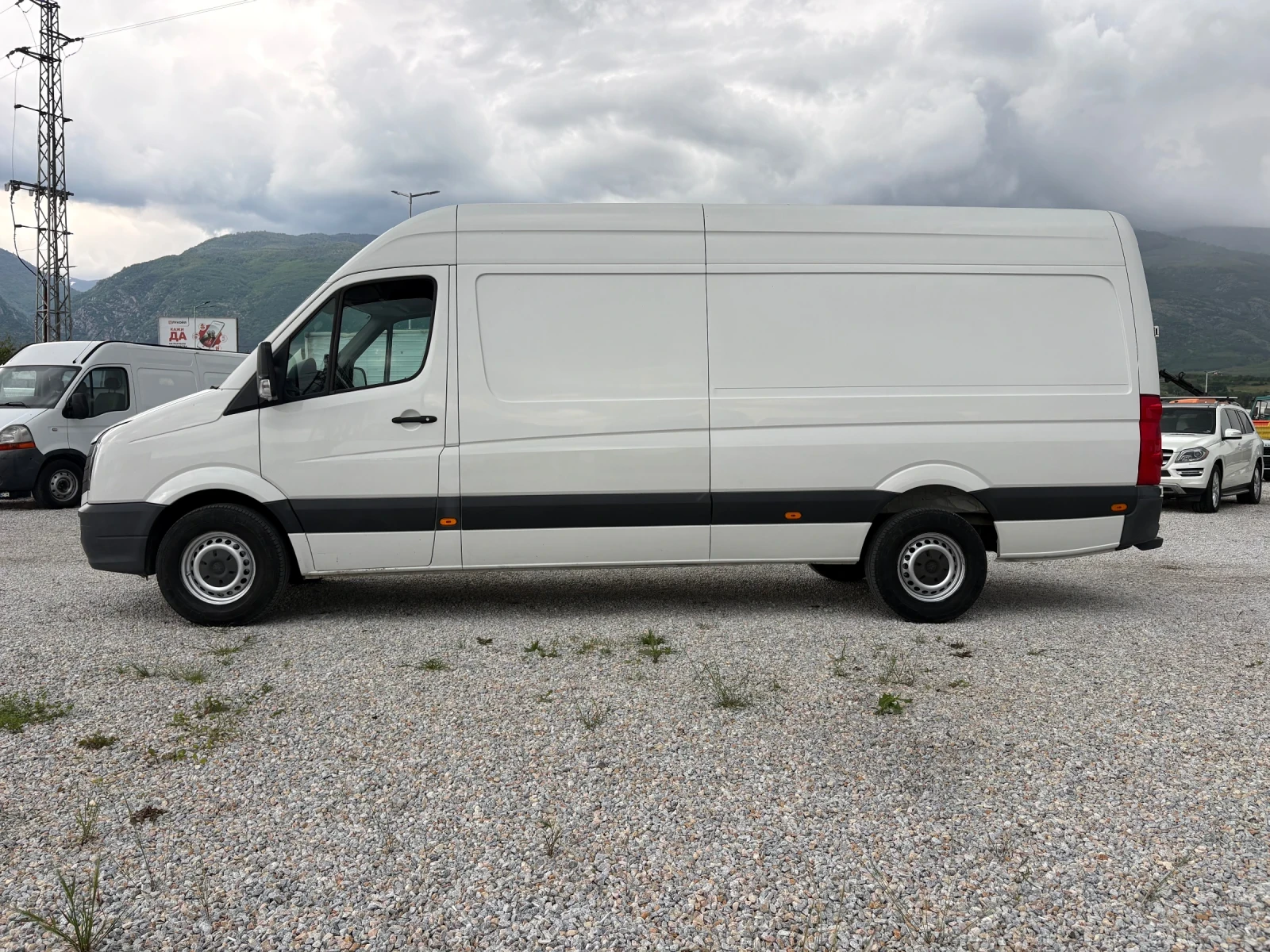 VW Crafter, снимка 3 - Бусове и автобуси - 54608207