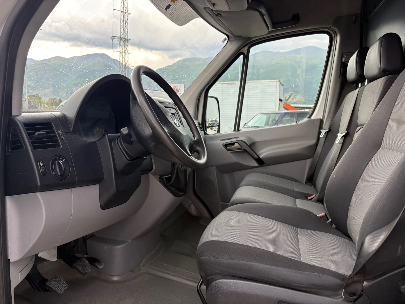 VW Crafter, снимка 7 - Бусове и автобуси - 54608207