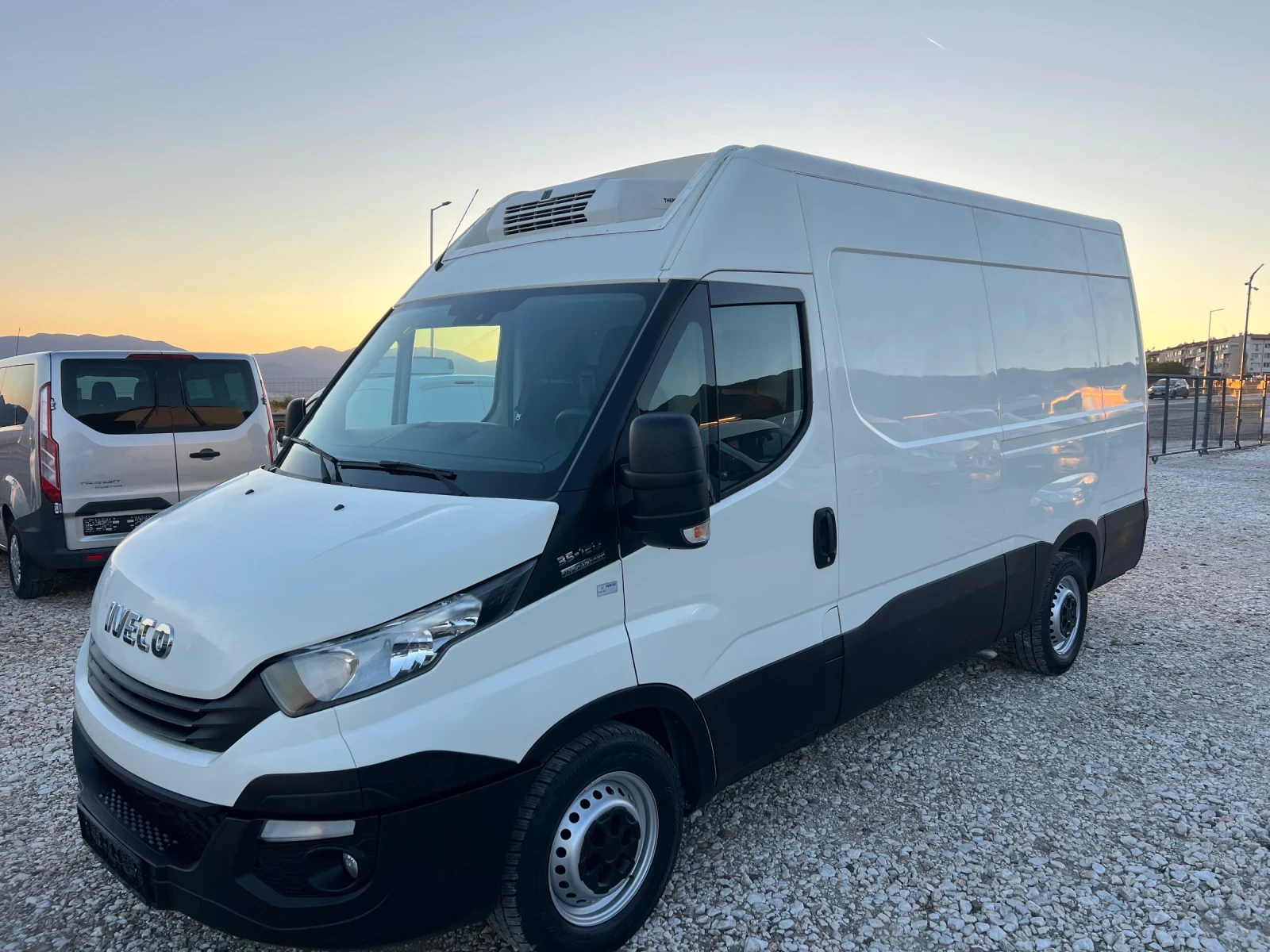 Iveco Daily ХЛАДИЛЕН* КЛИМАТРОНИК* 