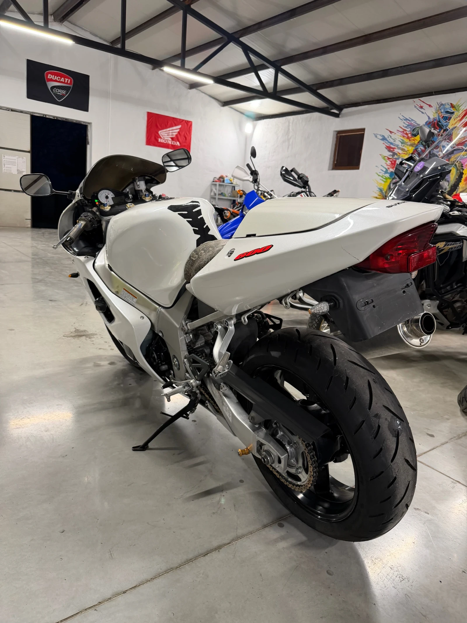 Suzuki Gsxr K2-600 - изображение 6