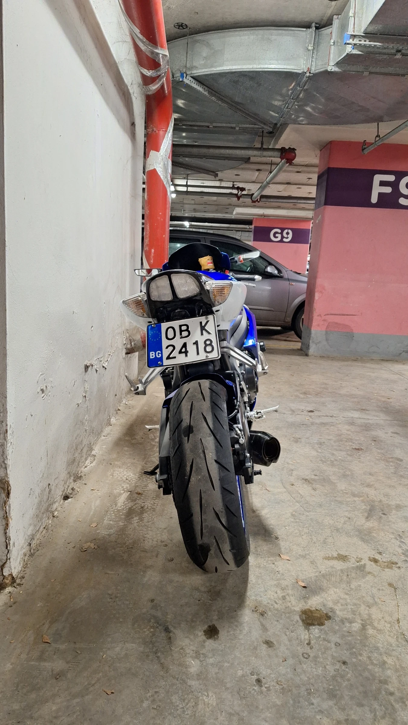 Suzuki Gsxr 600 K7 - изображение 5