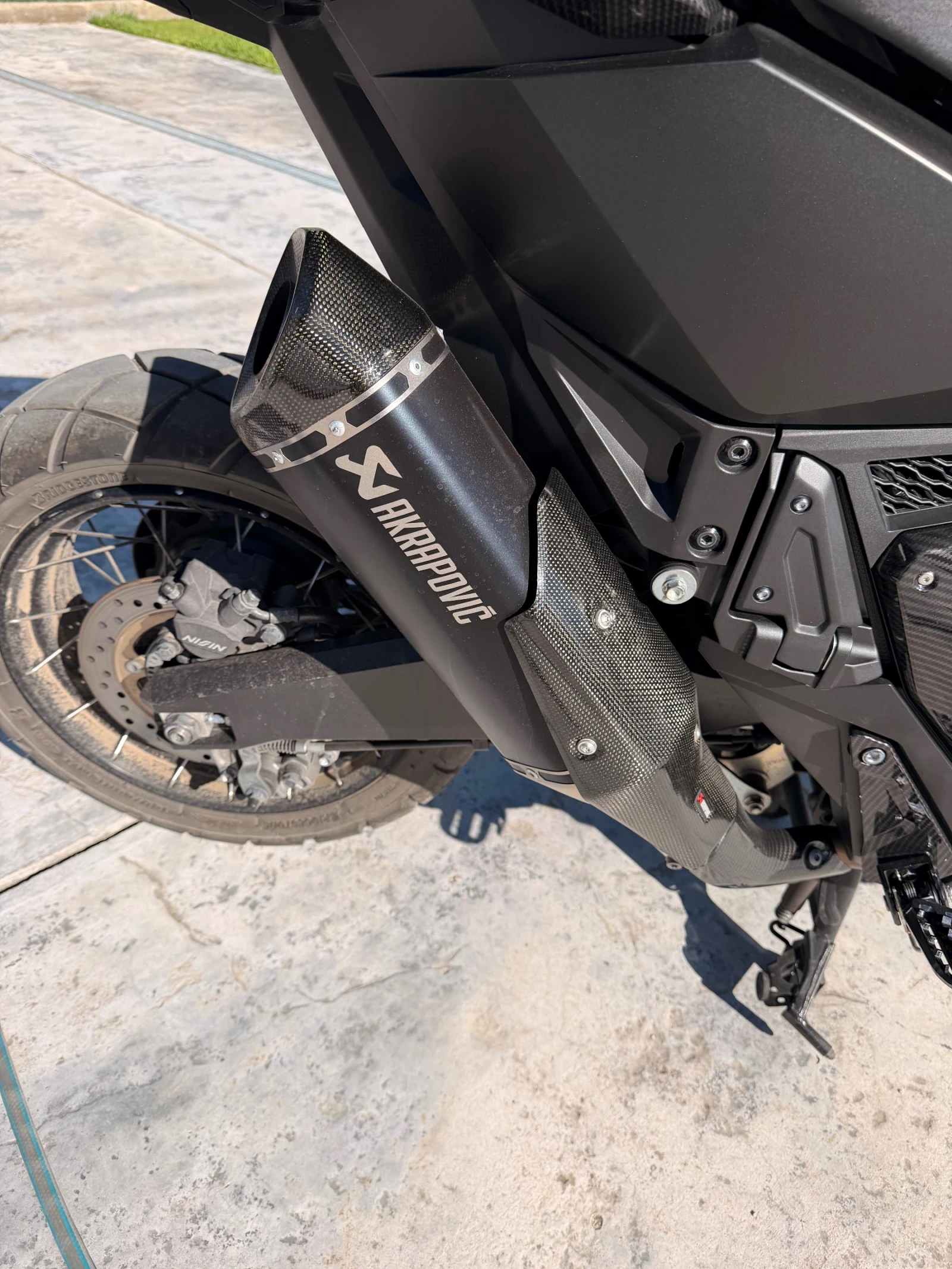 Honda X-ADV 750 FULL CARBON * AKRAPOVIC * 16000km * TOP, снимка 5 - Мотоциклети и мототехника - 54903950