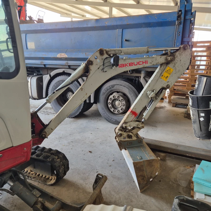 Багер Takeuchi TB216, снимка 4 - Индустриална техника - 53380275