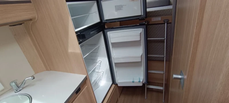 Кемпер Fiat Ducato, снимка 15 - Каравани и кемпери - 52498337