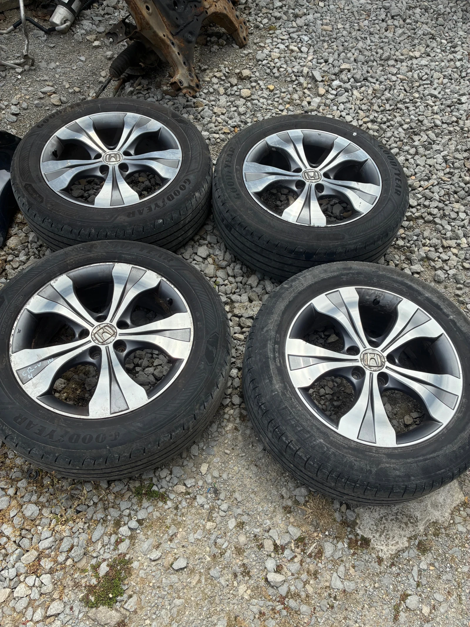 Гуми с джанти Goodyear 225/60R18